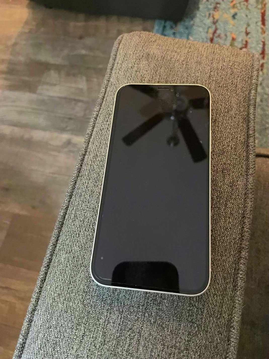 Apple iPhone 12 64GB White Unlocked - Used